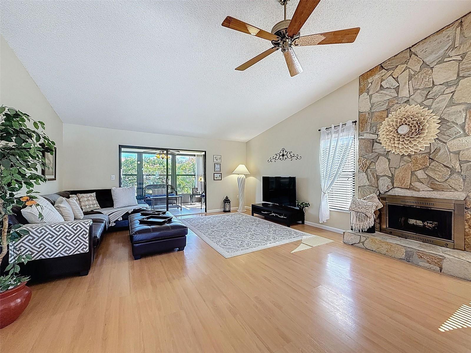9981 EAGLES PT CIR #4, PORT RICHEY, FL — photo 8