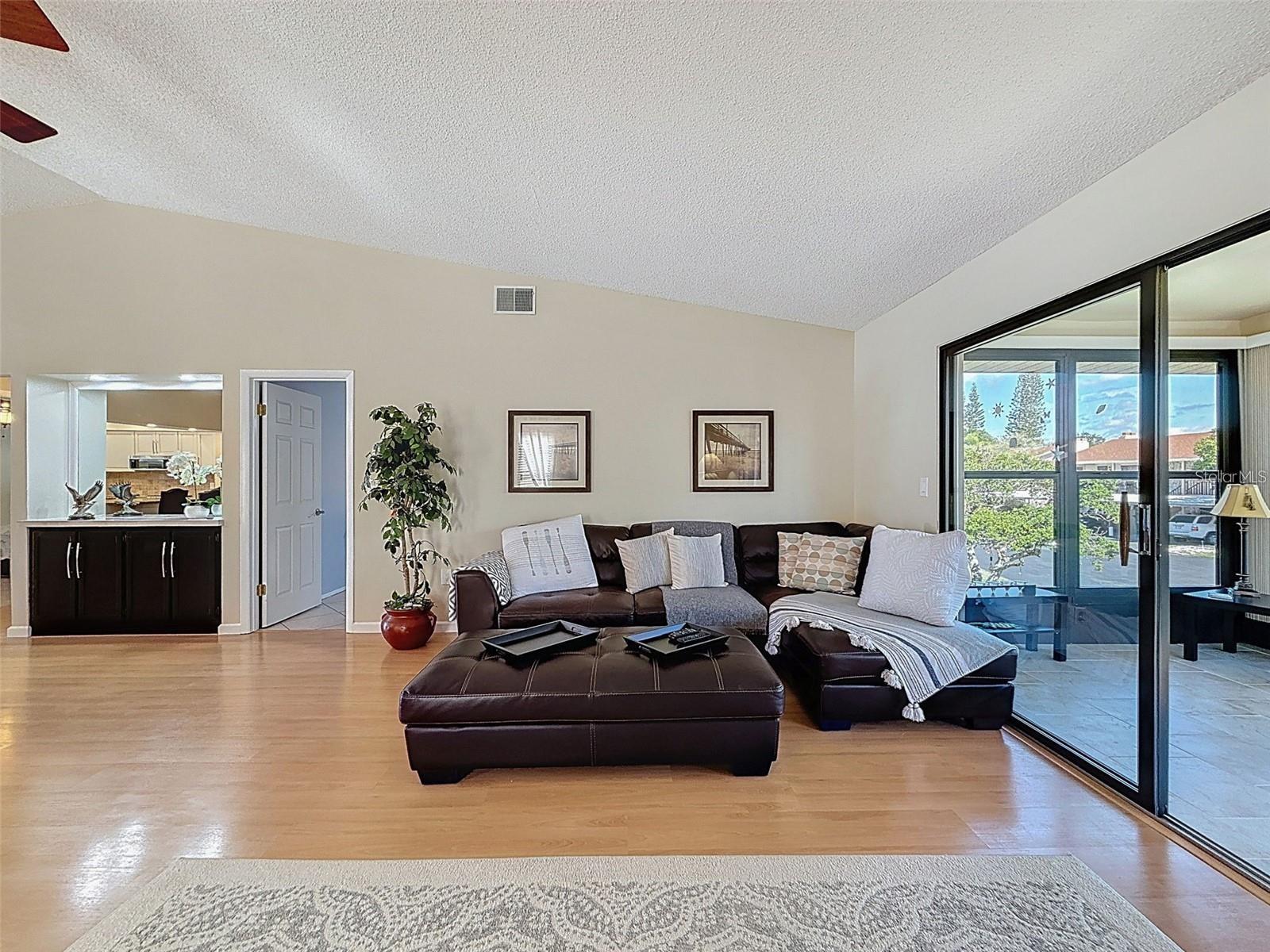 9981 EAGLES PT CIR #4, PORT RICHEY, FL — photo 10