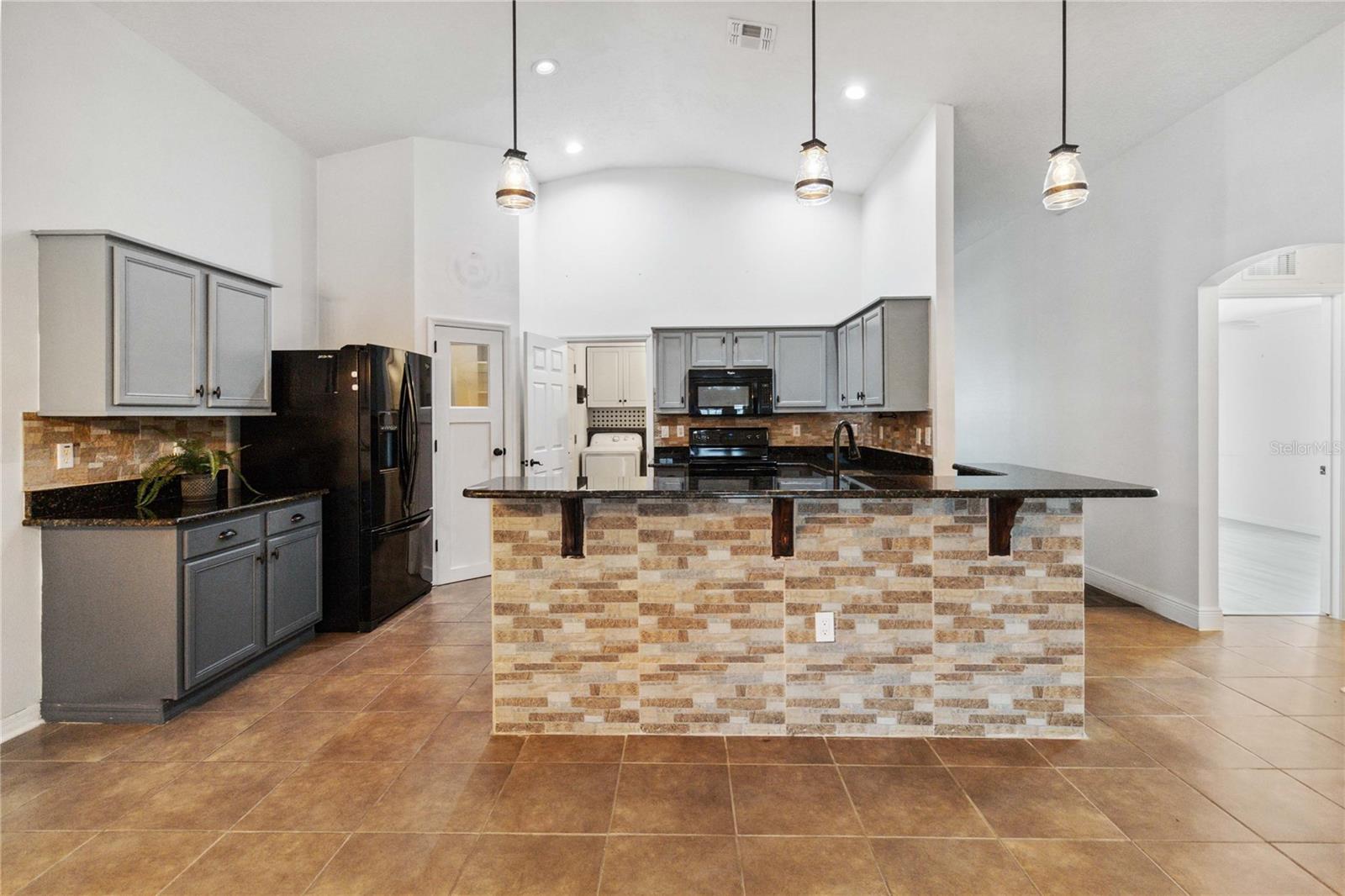 402 RIO GRANDE CT, POINCIANA, FL — photo 4