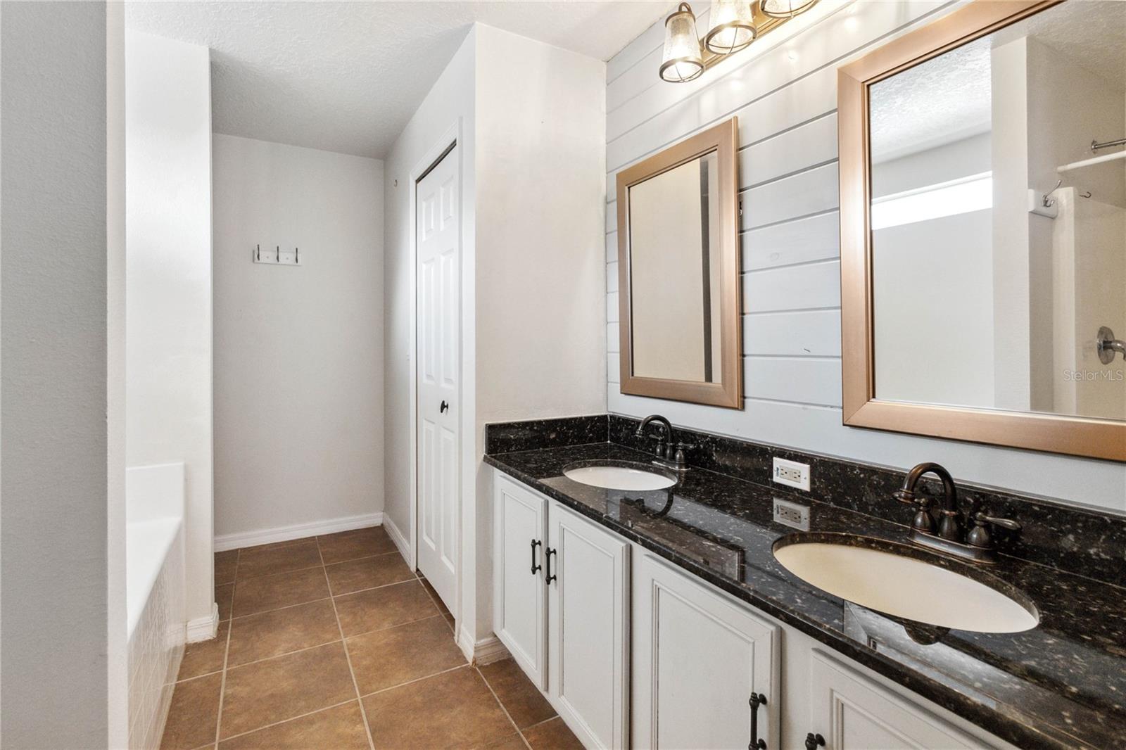 402 RIO GRANDE CT, POINCIANA, FL — photo 28