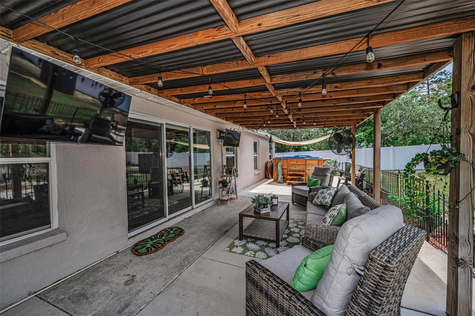 12123 FULMAR RD, WEEKI WACHEE, FL — photo 37