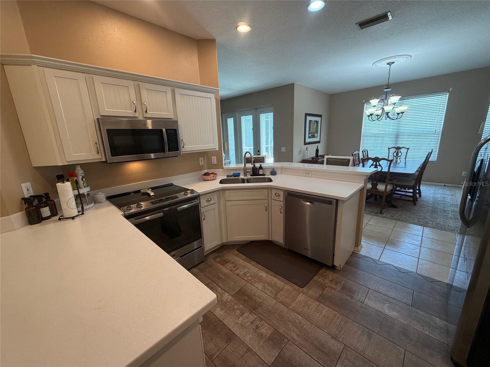 217 36TH ST NE, BRADENTON, FL — photo 18