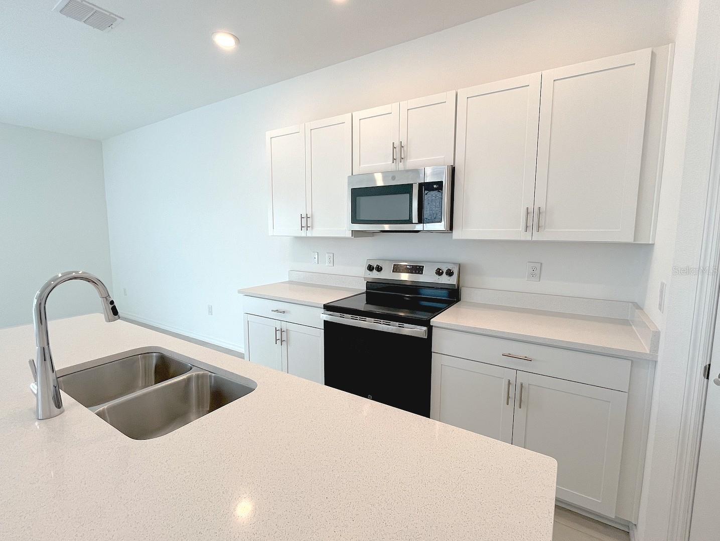 11832 GLENSIDE TER, PALMETTO, FL — photo 5