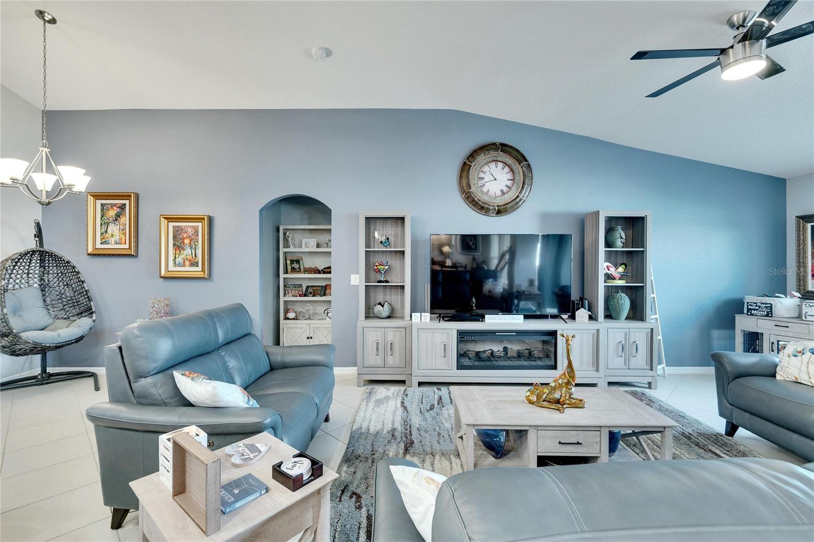 11355 LELAND GROVES DR, RIVERVIEW, FL — photo 5