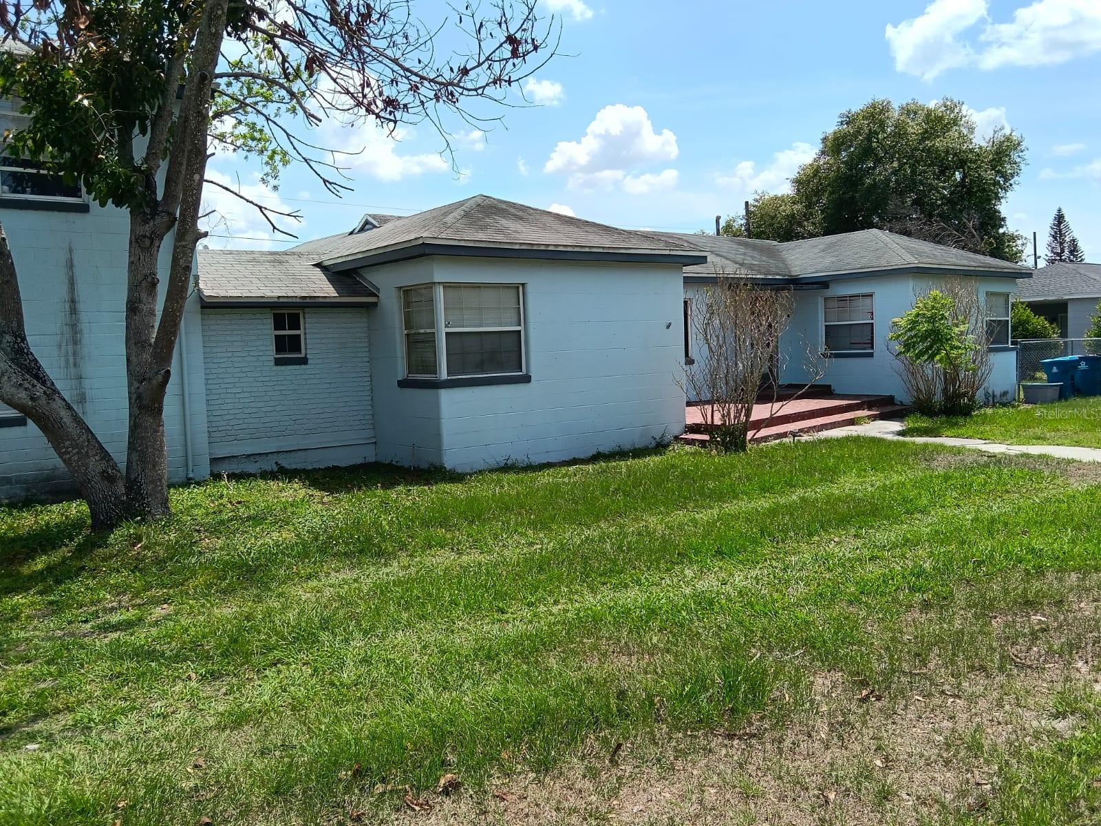 1011 NE 2ND ST, MULBERRY, FL — photo 3