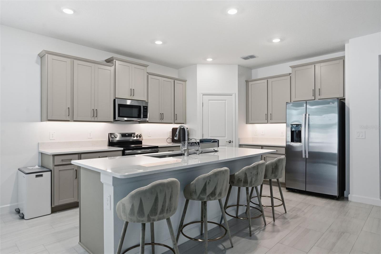 10770 TUPPER CAY DR, SAN ANTONIO, FL — photo 13