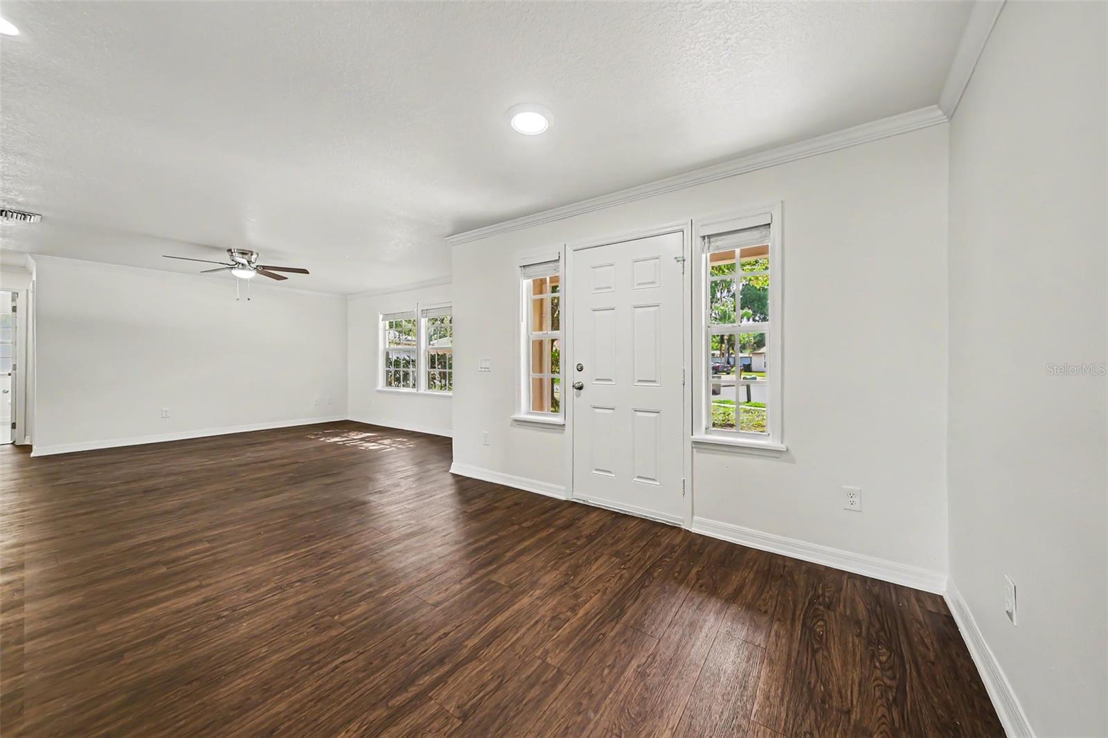 245 OAK RUN CT, APOPKA, FL — photo 2