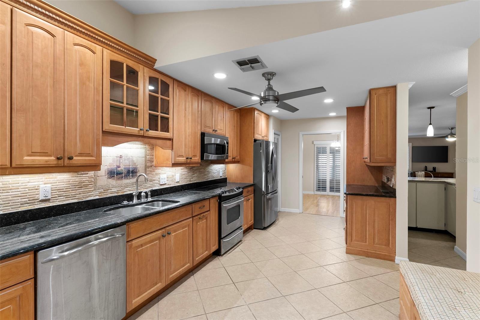 618 MAPLE OAK CIR #108, ALTAMONTE SPRINGS, FL — photo 18