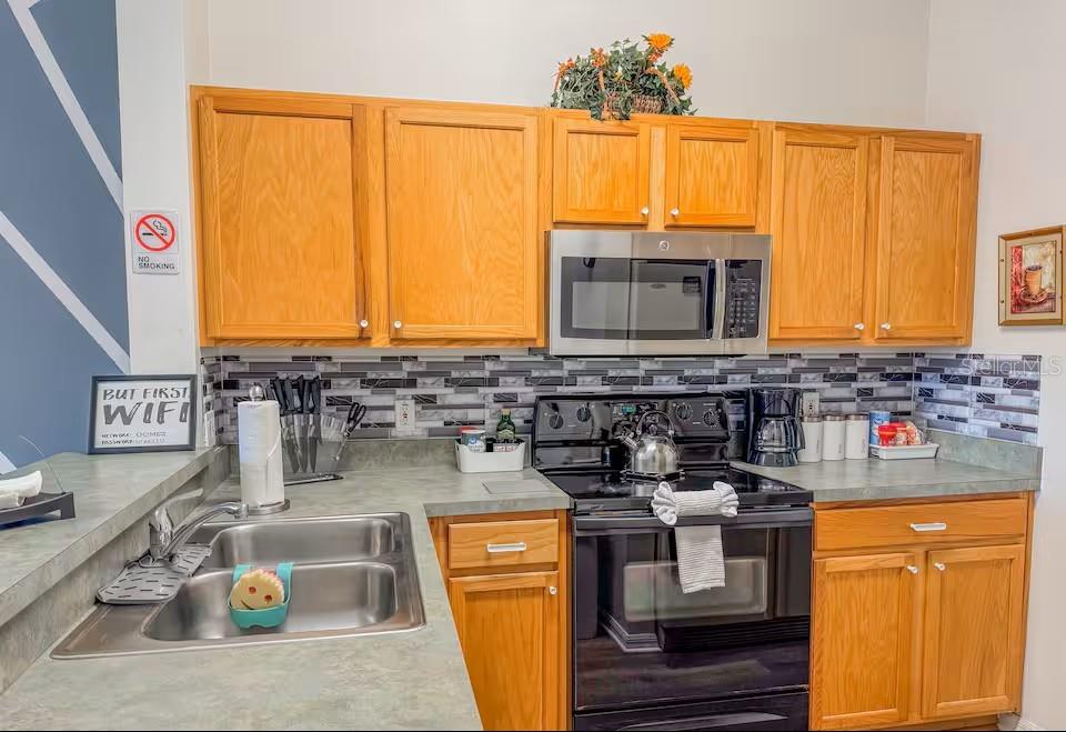 910 PARK TERRACE CIR, KISSIMMEE, FL — photo 4