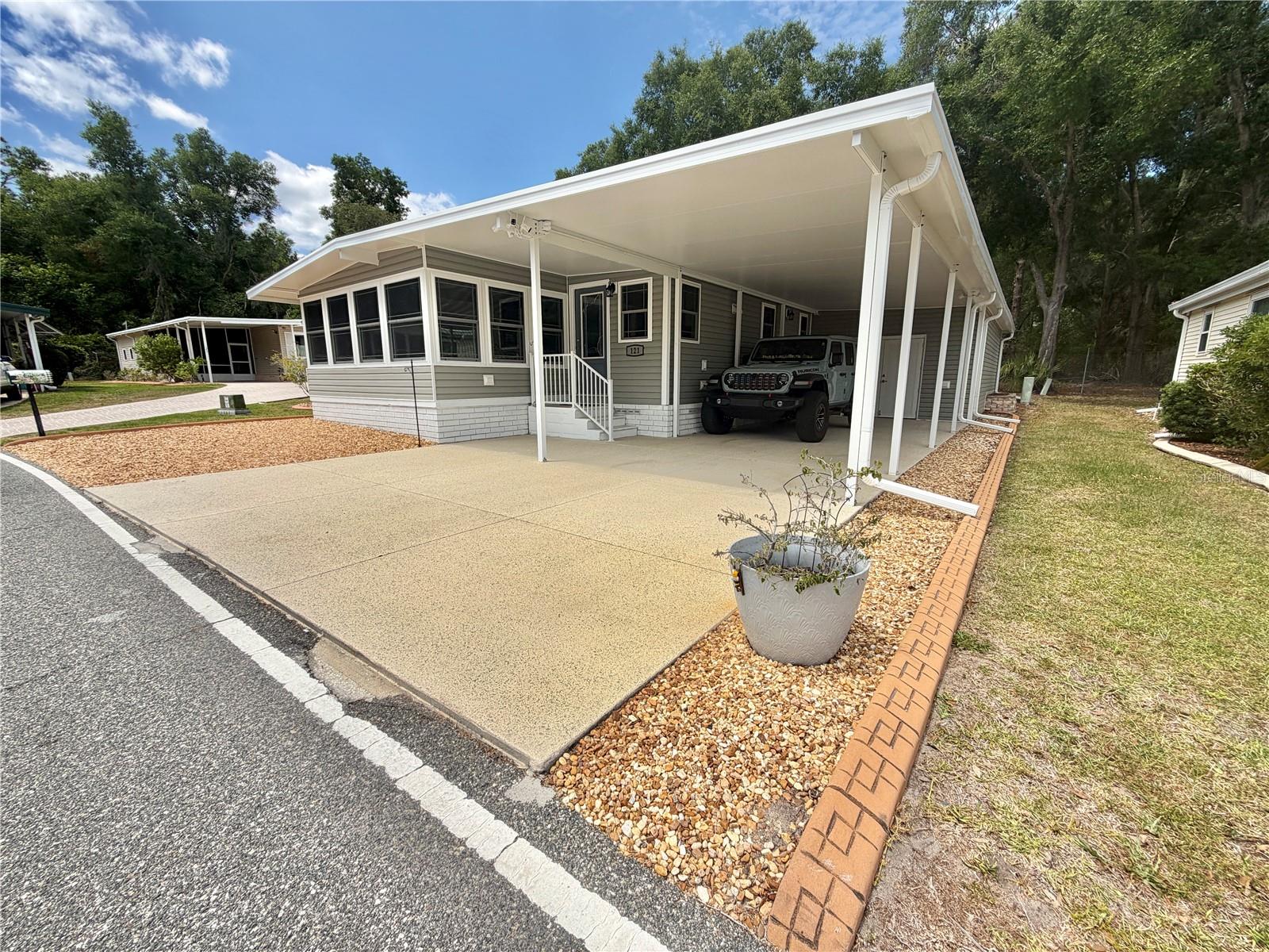 121 TAMARISK WAY, LEESBURG, FL — photo 105