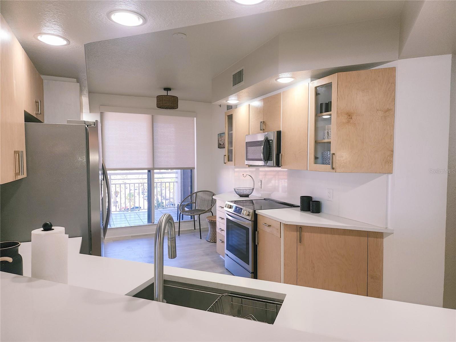 11 SAN MARCO ST #508, CLEARWATER BEACH, FL — photo 9