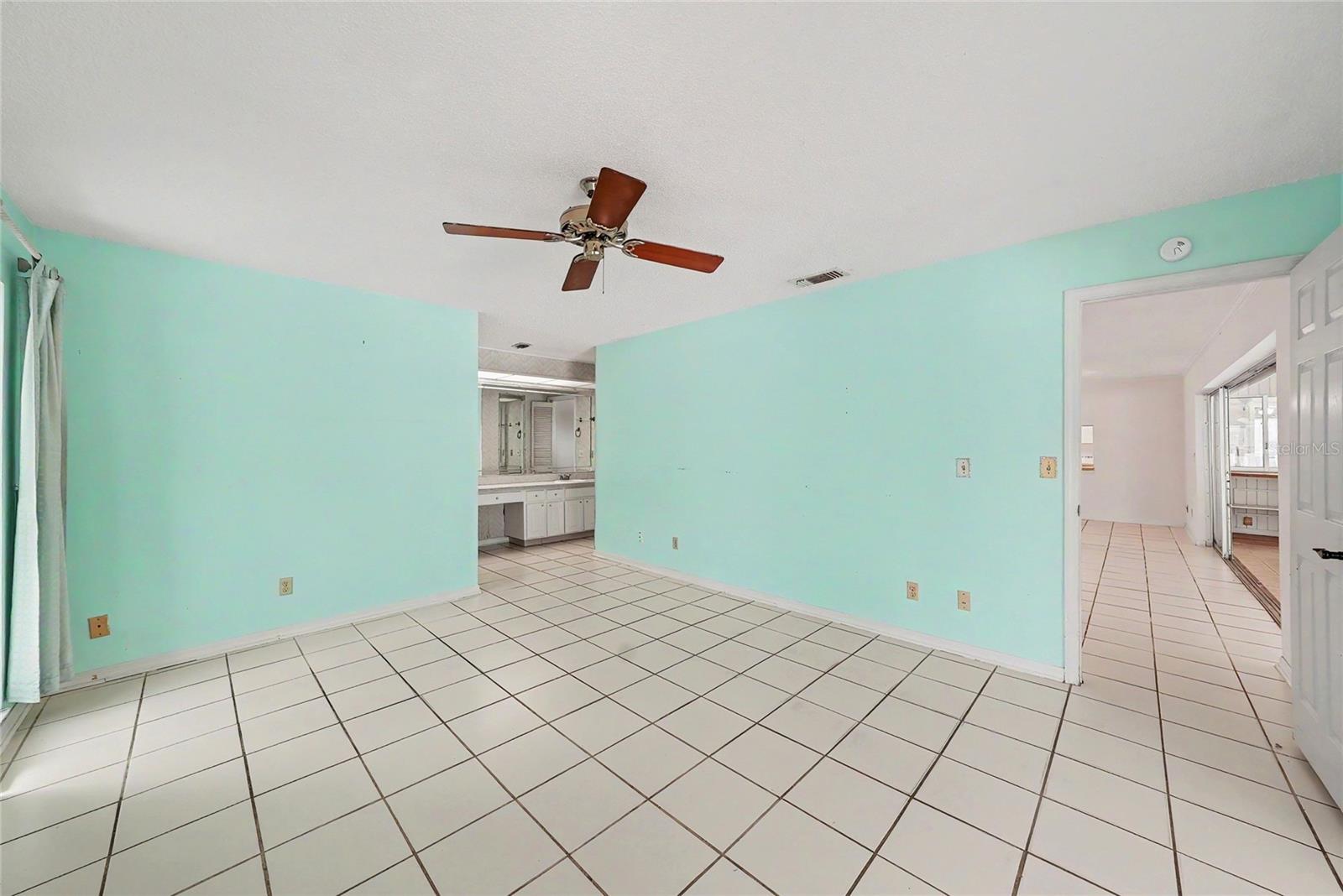 1703 NEW BEDFORD DR, SUN CITY CENTER, FL — photo 9