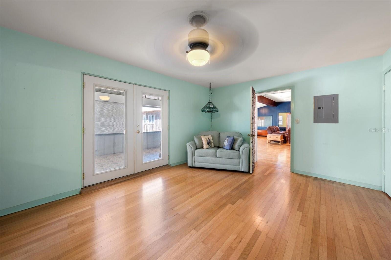 40 77TH AVE, TREASURE ISLAND, FL — photo 31