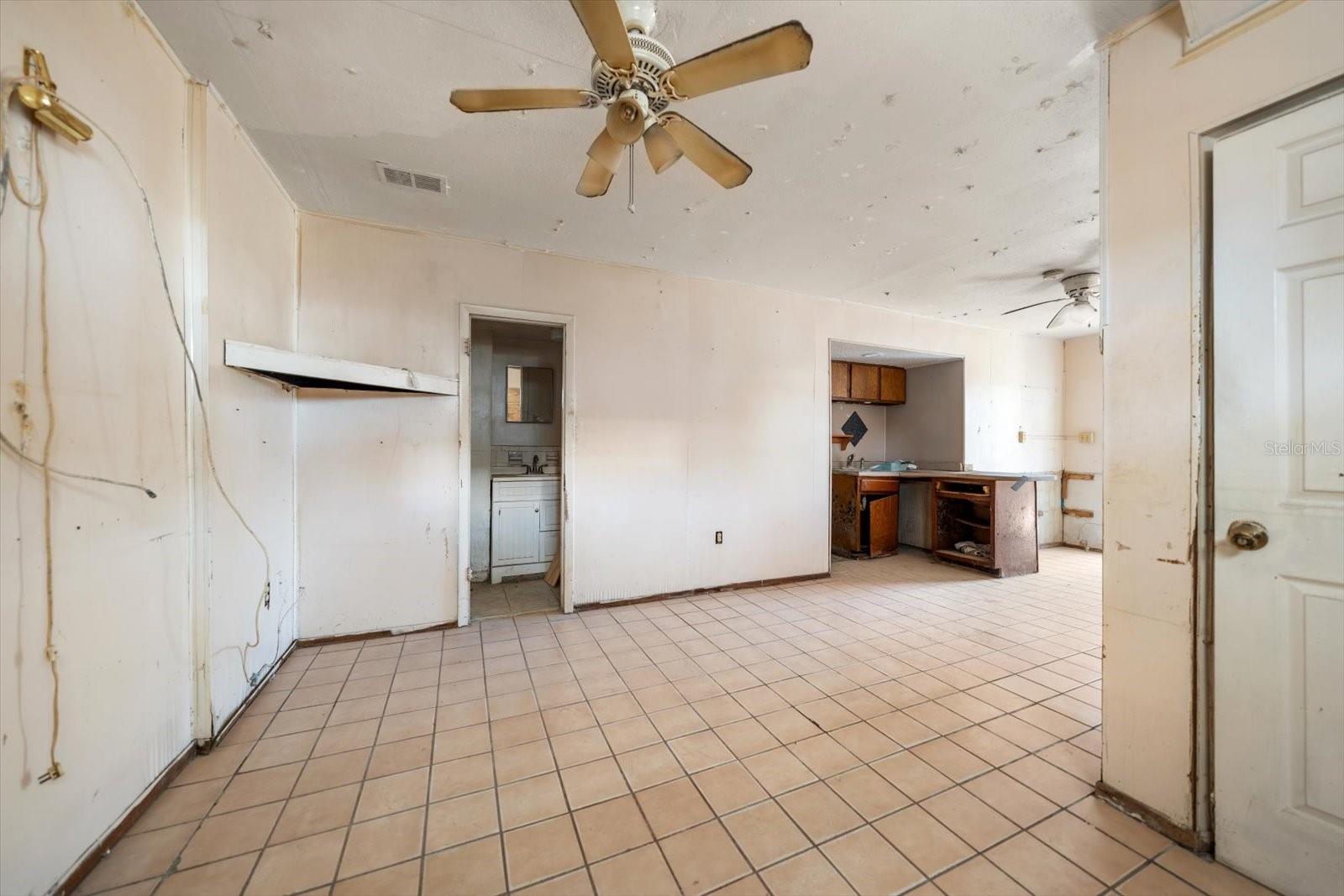 40 77TH AVE, TREASURE ISLAND, FL — photo 38