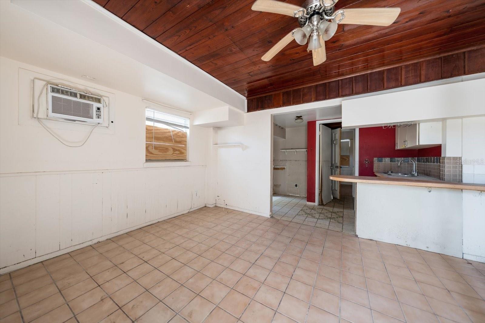 40 77TH AVE, TREASURE ISLAND, FL — photo 59