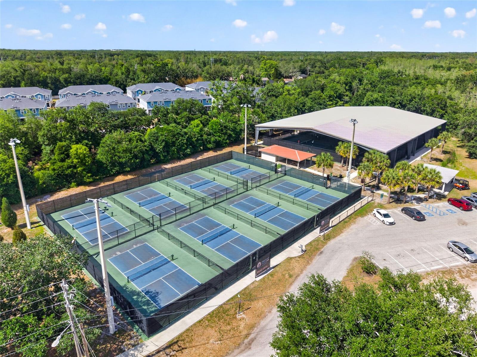 2705 LAKEVILLE DR, TAMPA, FL — photo 26