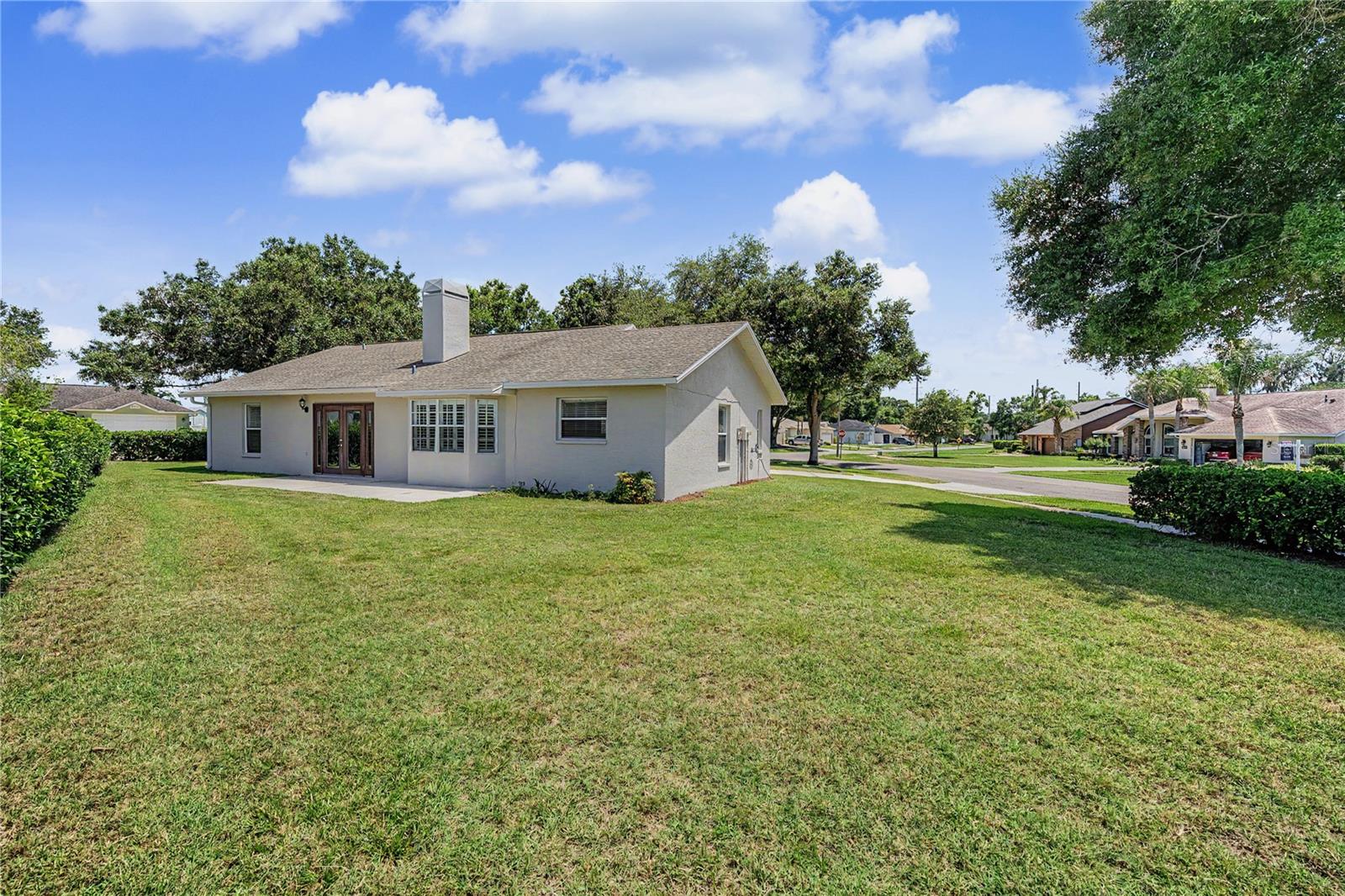 6208 HUNTINGTON DRIVE, ZEPHYRHILLS, FL — photo 5