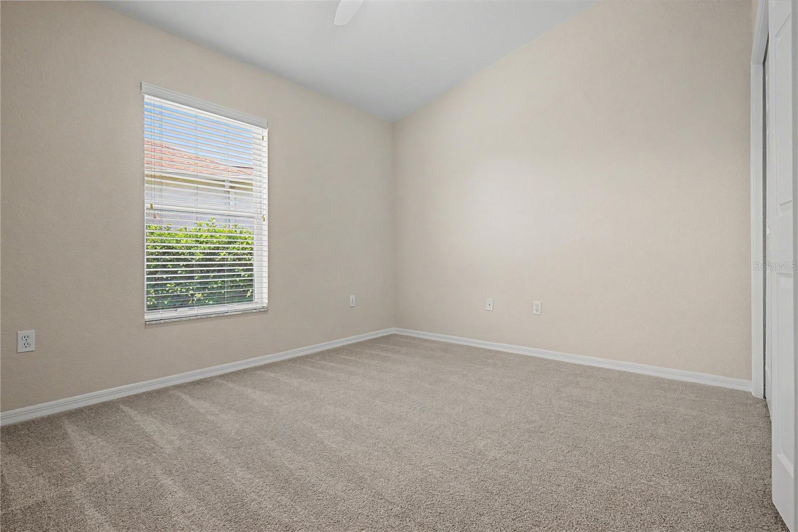 6208 HUNTINGTON DRIVE, ZEPHYRHILLS, FL — photo 40