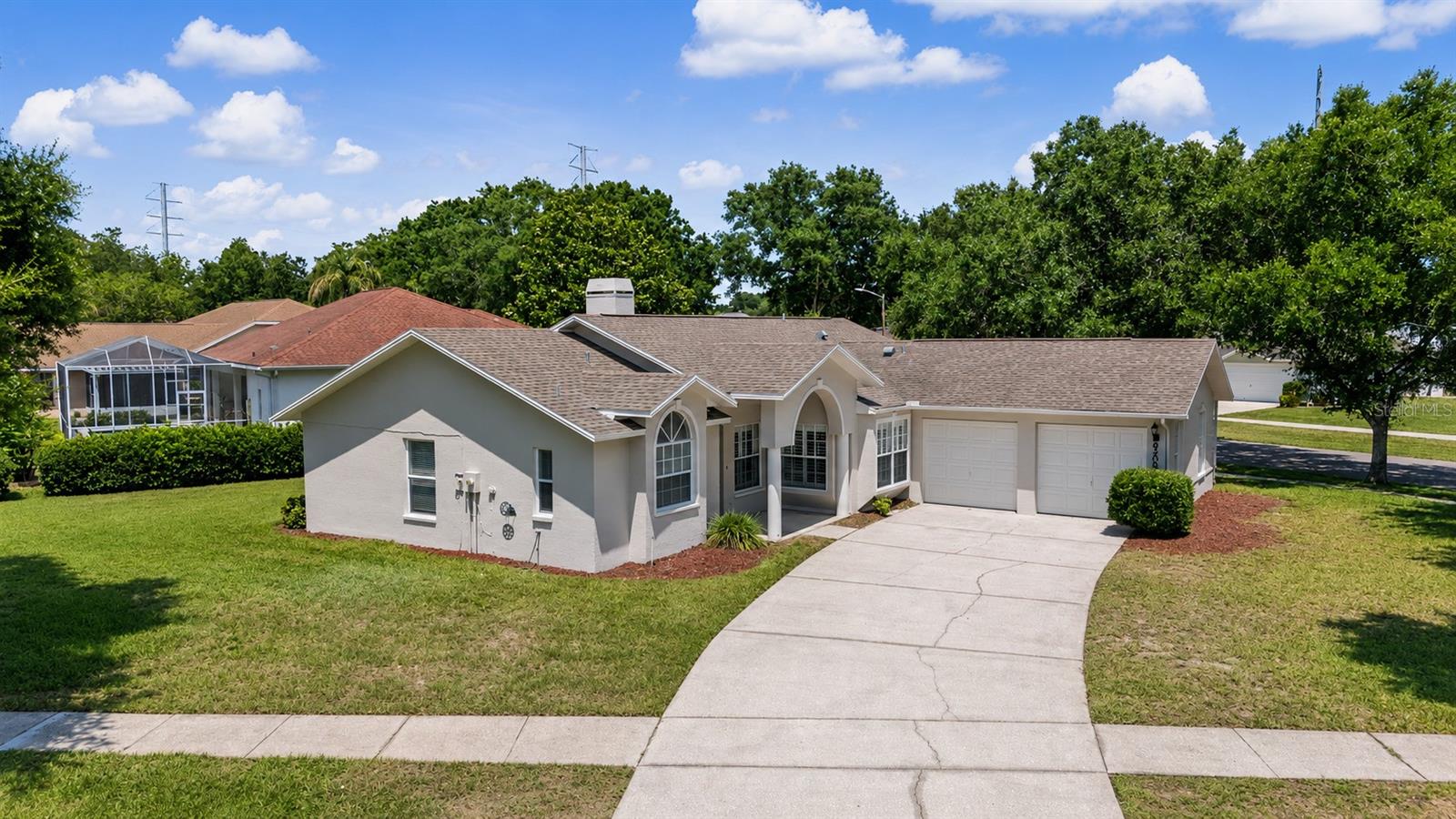 6208 HUNTINGTON DRIVE, ZEPHYRHILLS, FL — photo 11