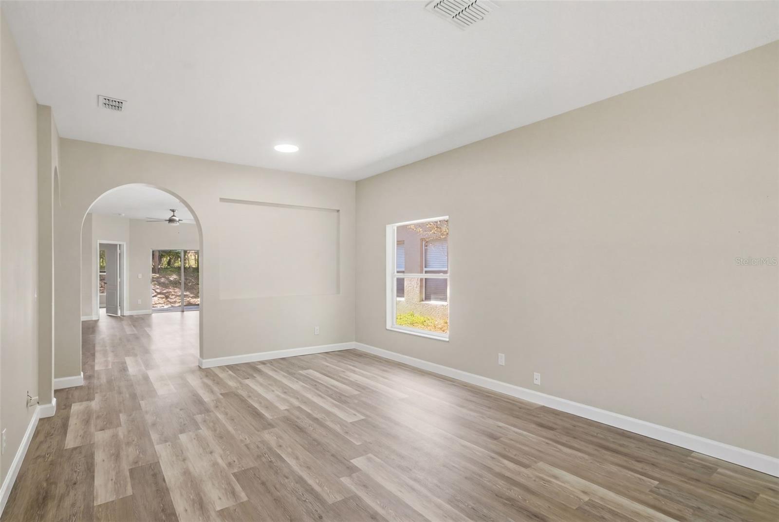 1212 LONGVILLE CIR, TAVARES, FL — photo 21