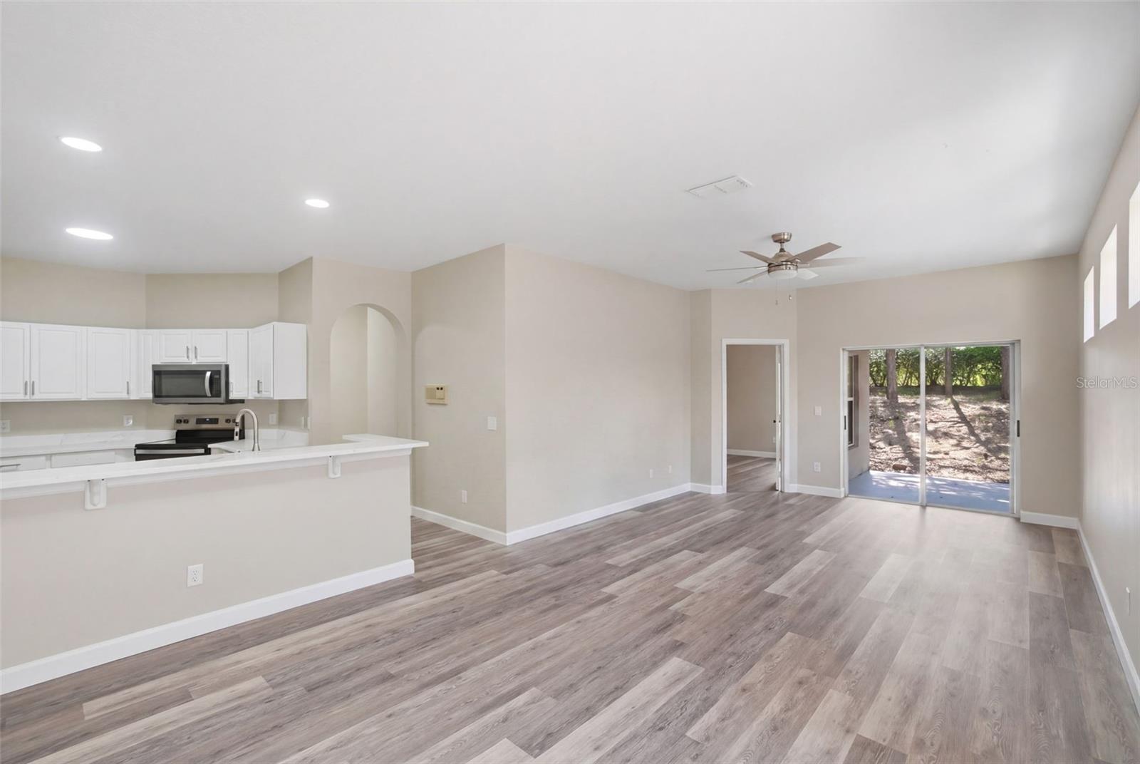 1212 LONGVILLE CIR, TAVARES, FL — photo 27