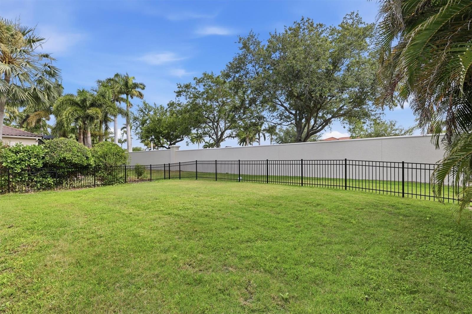 5515 TITLE ROW DR, BRADENTON, FL — photo 33