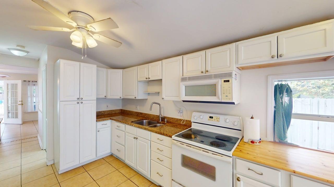 2912 HAWTHORNE ST, SARASOTA, FL — photo 70