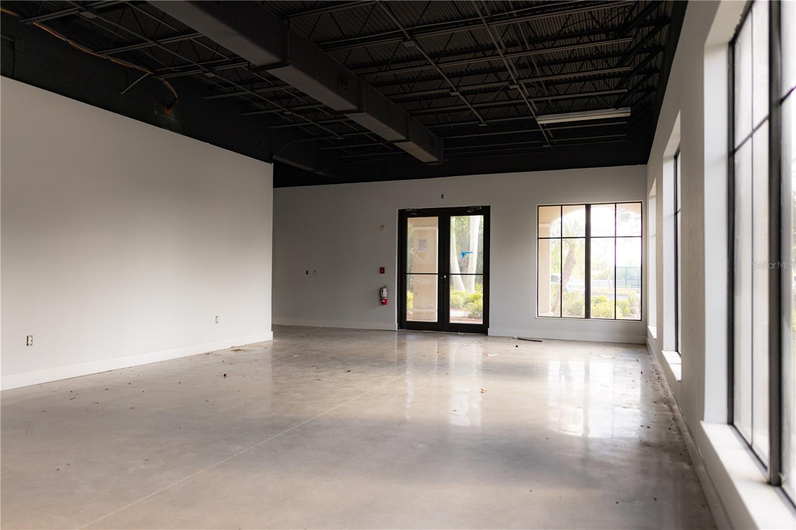 5920 PAN AMERICAN BLVD #101, NORTH PORT, FL — photo 2