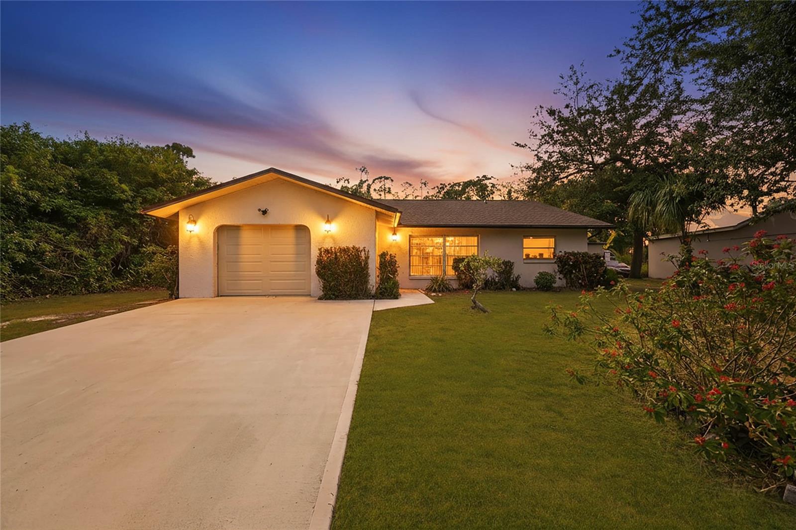 2091 CANNOLOT BLVD, PORT CHARLOTTE, FL