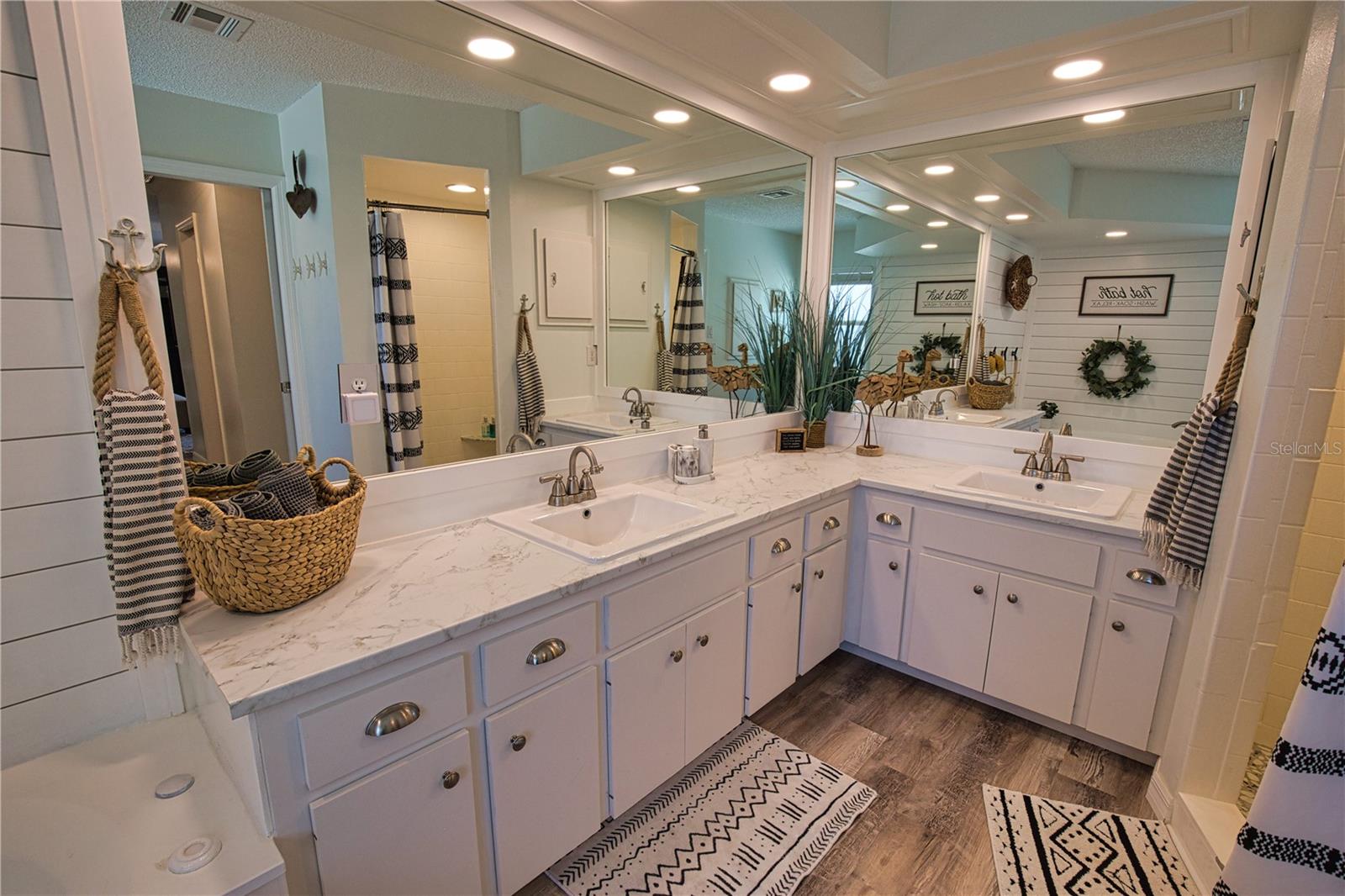 815 ACADIA RD, VENICE, FL — photo 31
