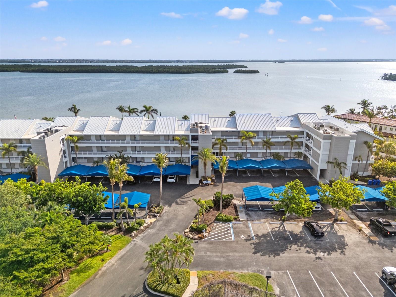 615 DREAM ISLAND PL #210, LONGBOAT KEY, FL