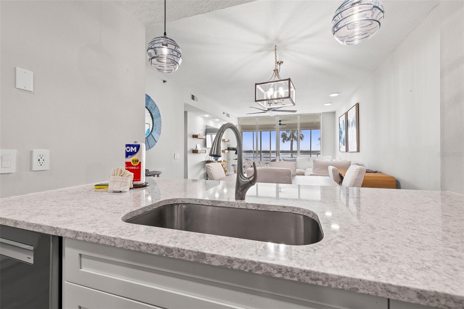 615 DREAM ISLAND PL #210, LONGBOAT KEY, FL — photo 5