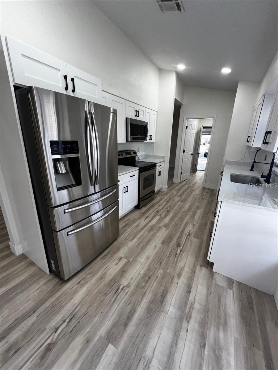 339 PEMBROKE LN S #228, VENICE, FL — photo 4