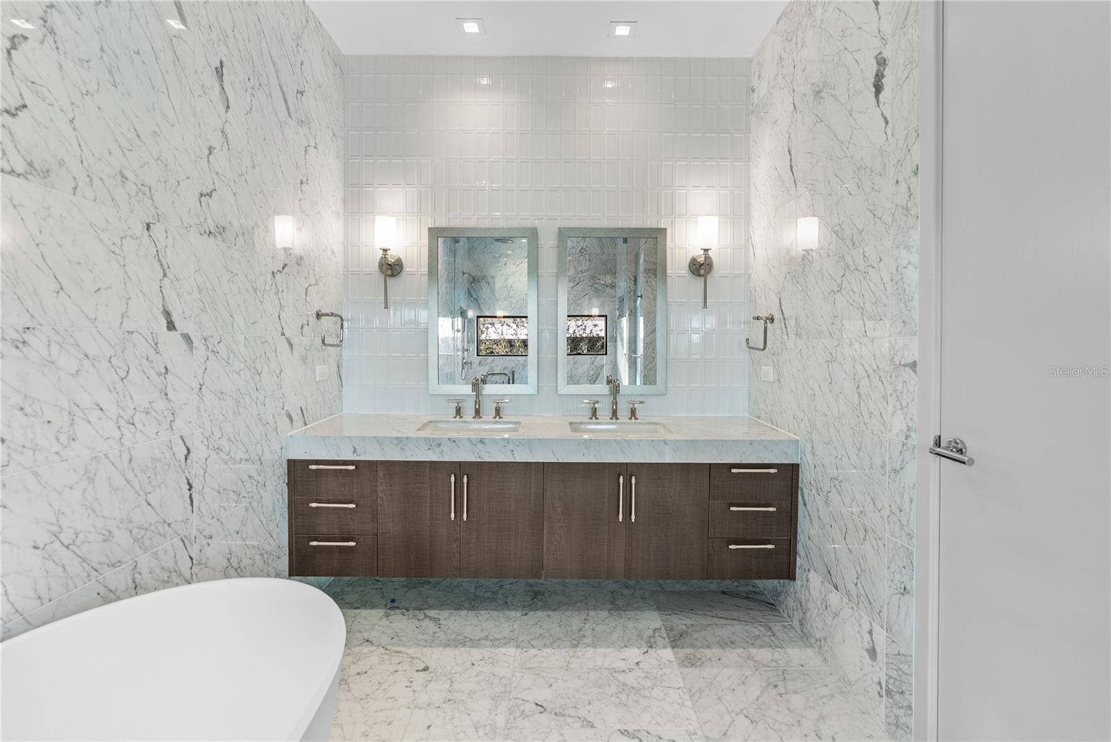 3020 W SANTIAGO ST #1, TAMPA, FL — photo 36
