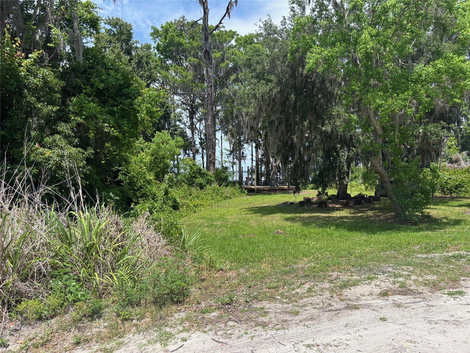 333 RIVIERA DR, CRESCENT CITY, FL — photo 21