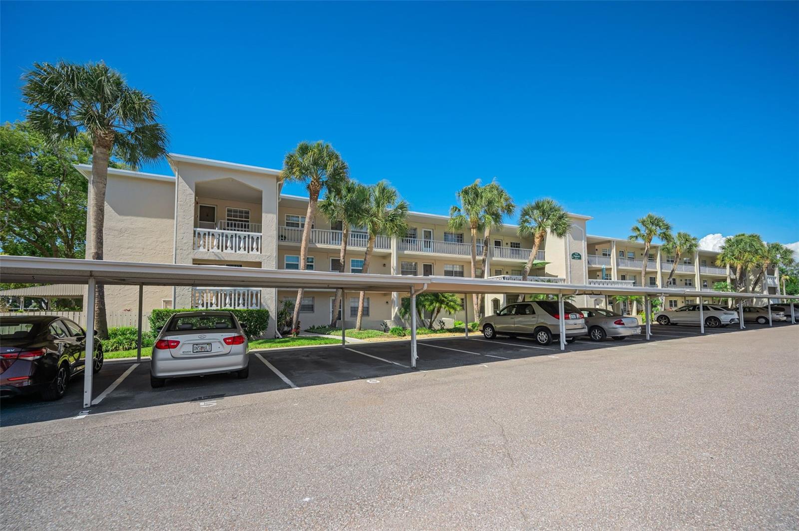 936 VIRGINIA ST #201, DUNEDIN, FL