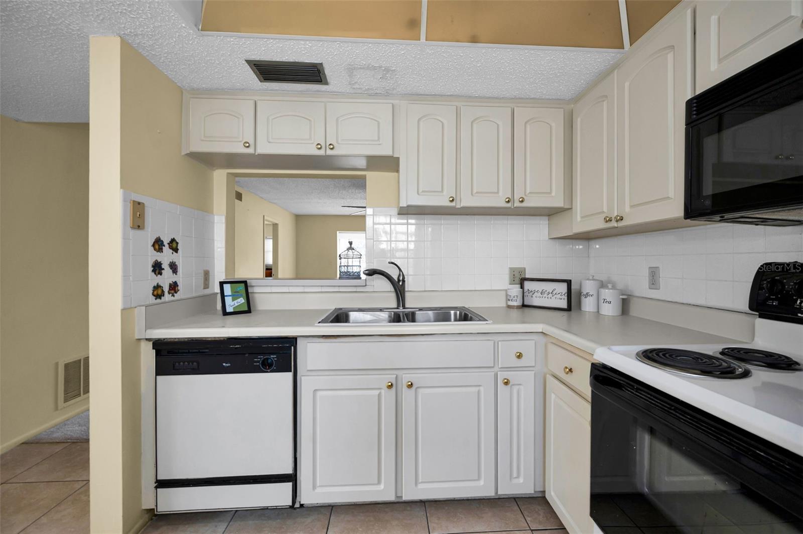 936 VIRGINIA ST #201, DUNEDIN, FL — photo 11