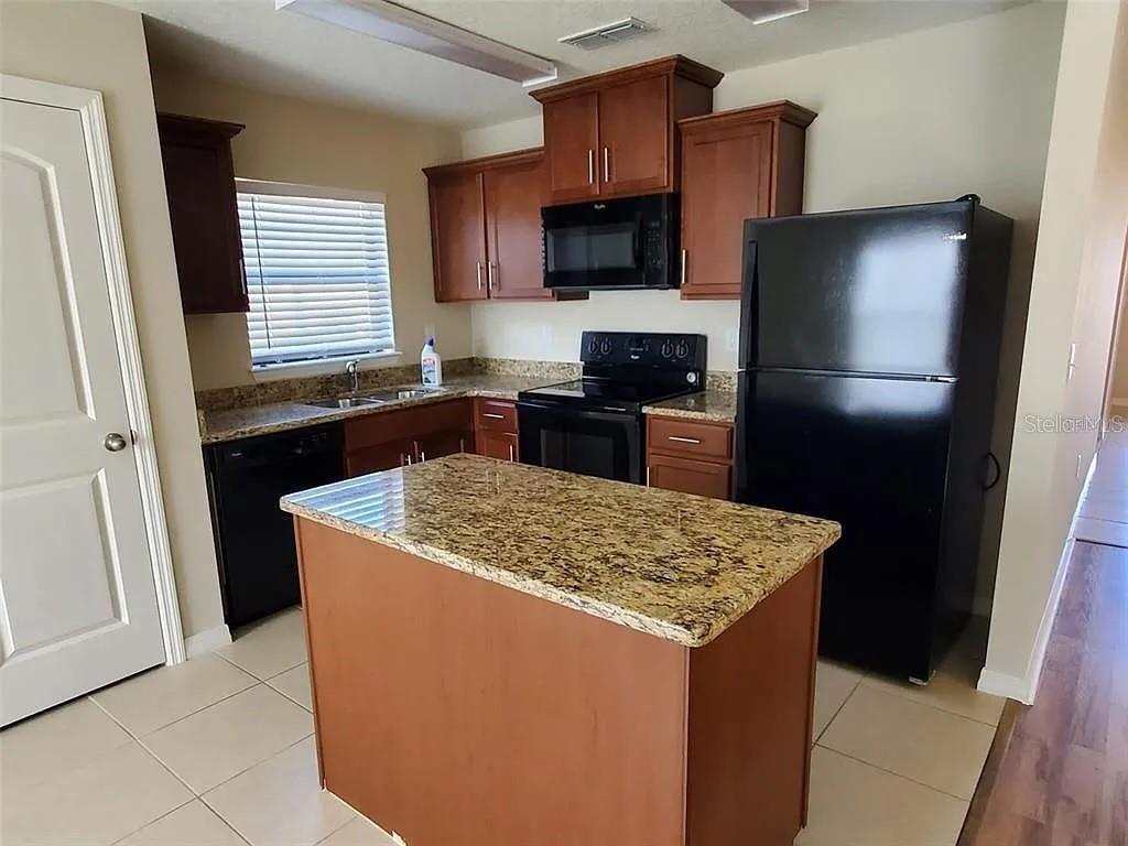 4567 BARBUDA DR, TAVARES, FL — photo 9