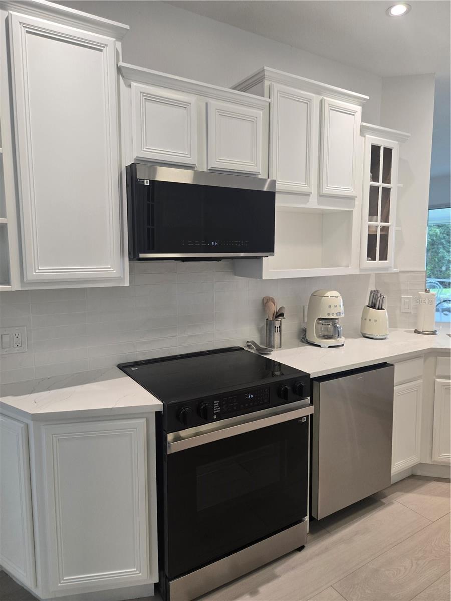560 EDEN DR, ST CLOUD, FL — photo 9