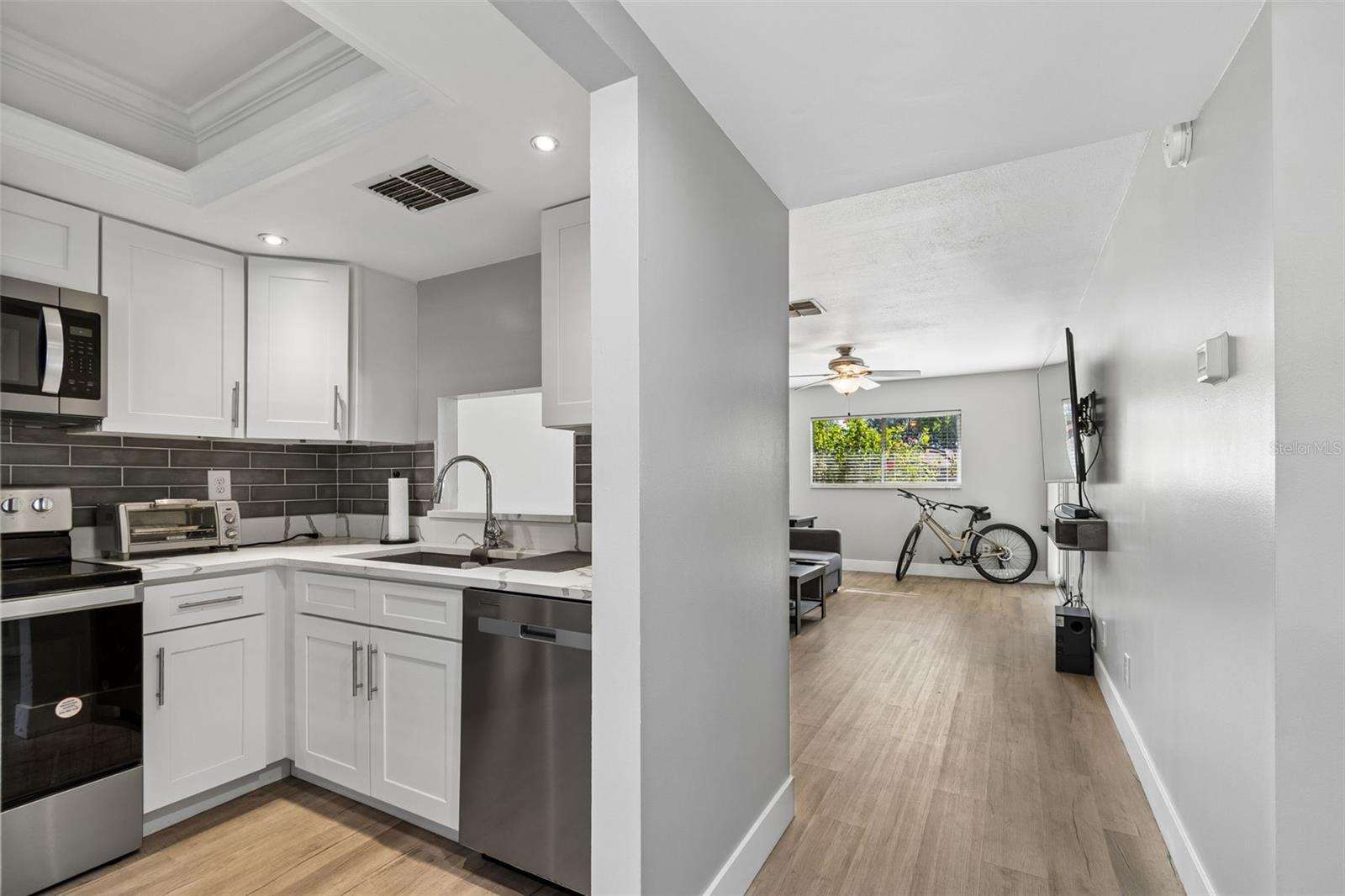 2460 NORTHSIDE DR #604, CLEARWATER, FL — photo 4