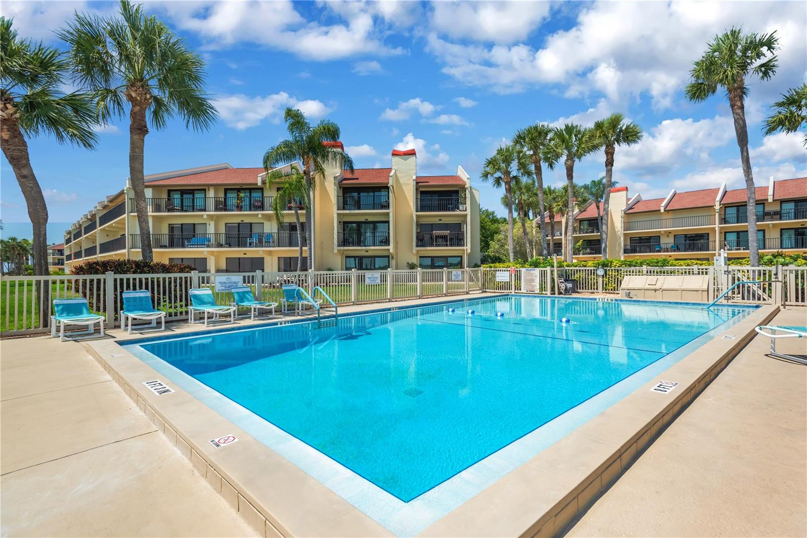 7520 SUNSHINE SKYWAY LN S #P5, ST PETERSBURG, FL — photo 11