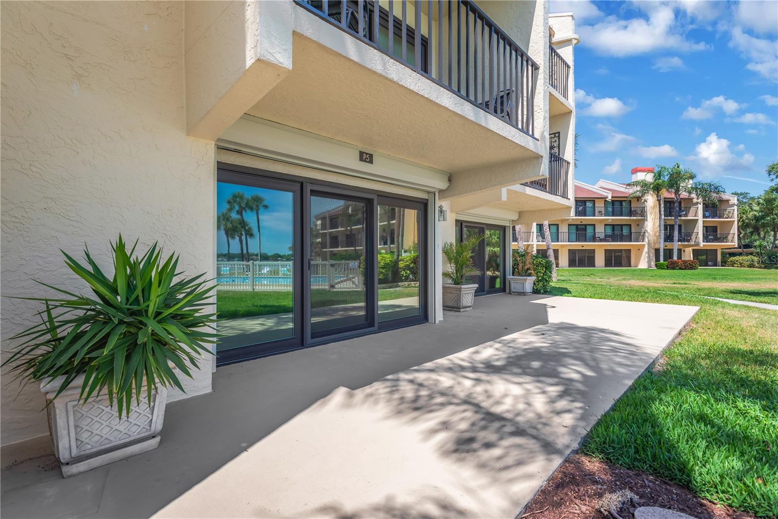 7520 SUNSHINE SKYWAY LN S #P5, ST PETERSBURG, FL — photo 14