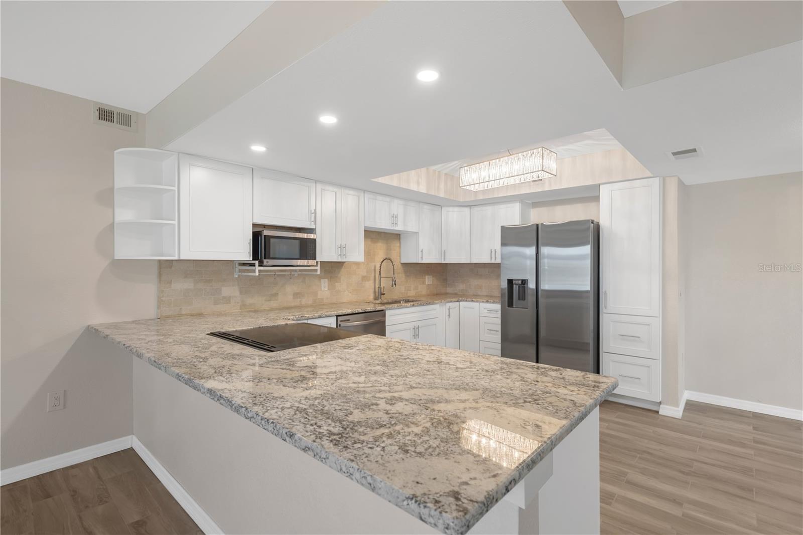 7520 SUNSHINE SKYWAY LN S #P5, ST PETERSBURG, FL — photo 16