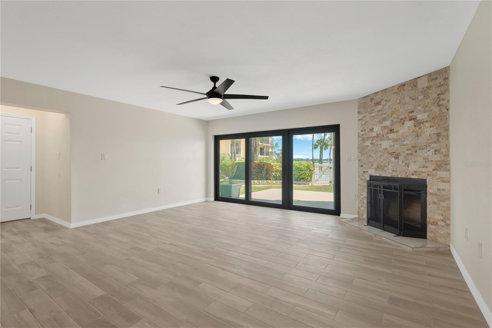 7520 SUNSHINE SKYWAY LN S #P5, ST PETERSBURG, FL — photo 19