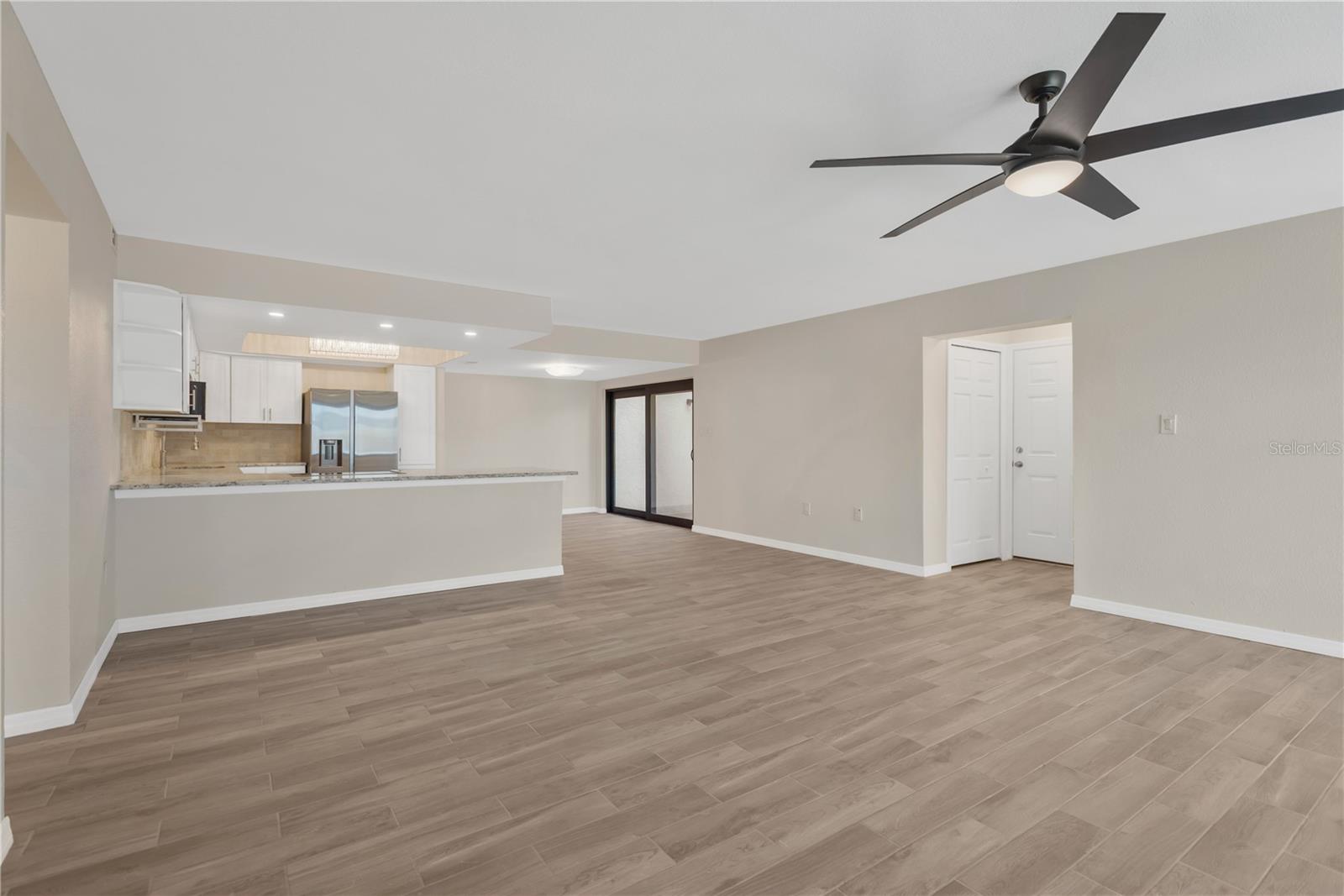 7520 SUNSHINE SKYWAY LN S #P5, ST PETERSBURG, FL — photo 21