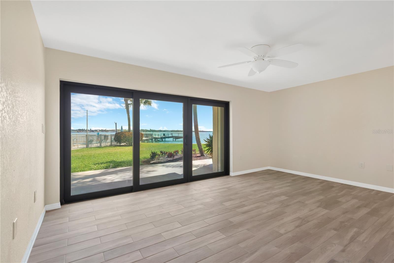 7520 SUNSHINE SKYWAY LN S #P5, ST PETERSBURG, FL — photo 23