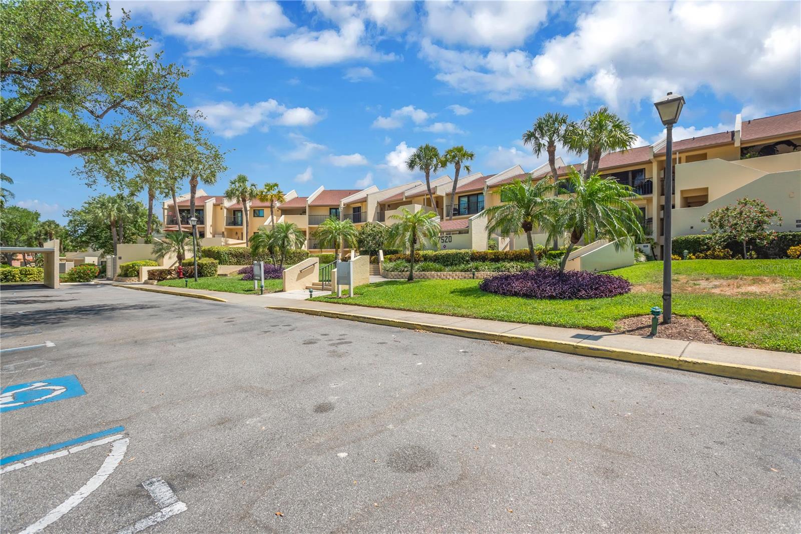 7520 SUNSHINE SKYWAY LN S #P5, ST PETERSBURG, FL — photo 35