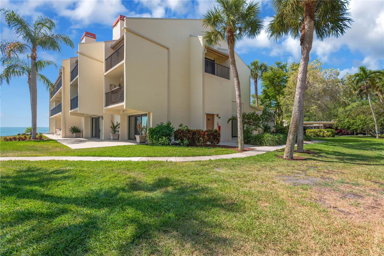7520 SUNSHINE SKYWAY LN S #P5, ST PETERSBURG, FL — photo 43