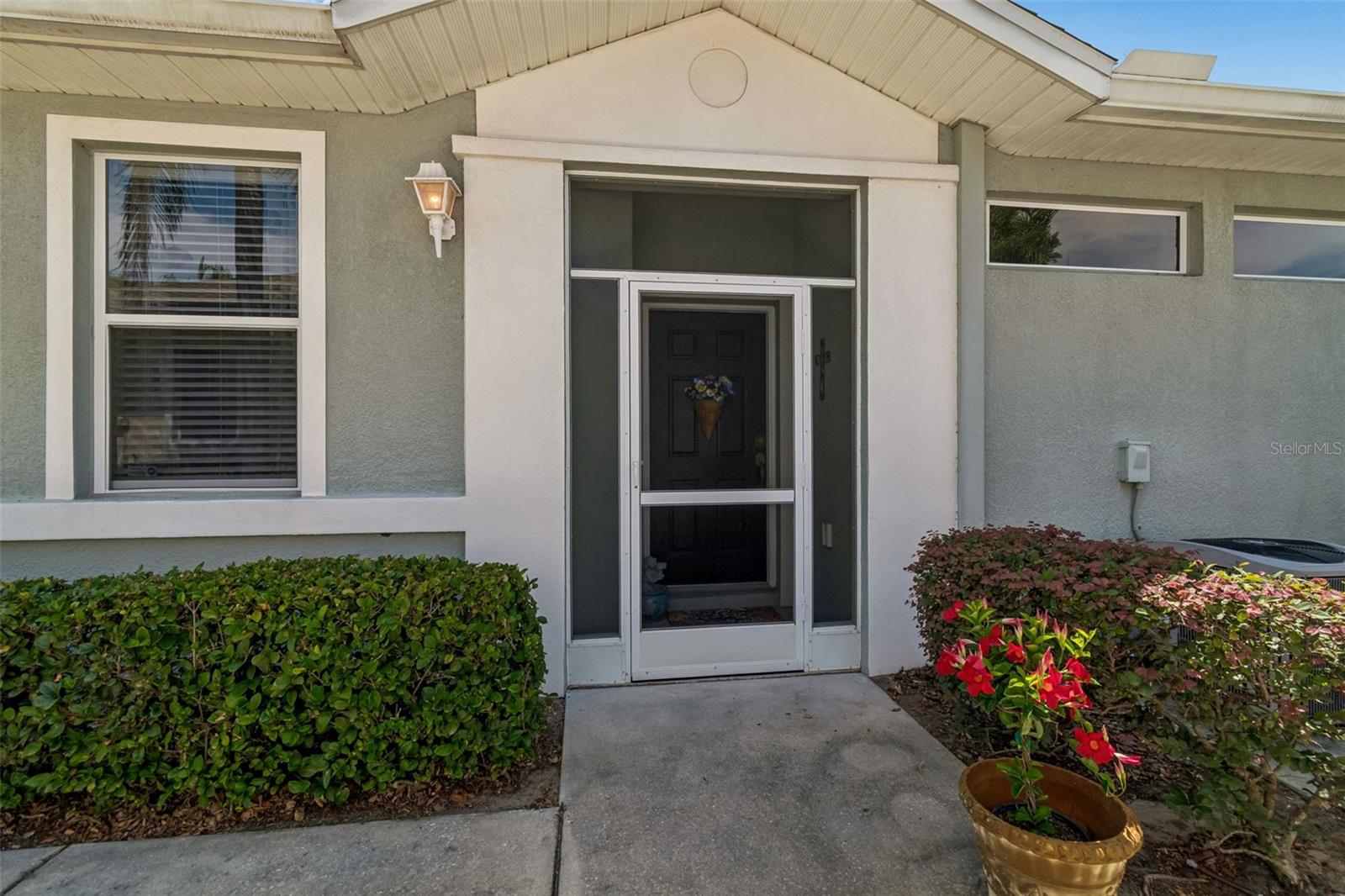 2011 SIFIELD GREENS WAY #71, SUN CITY CENTER, FL — photo 11