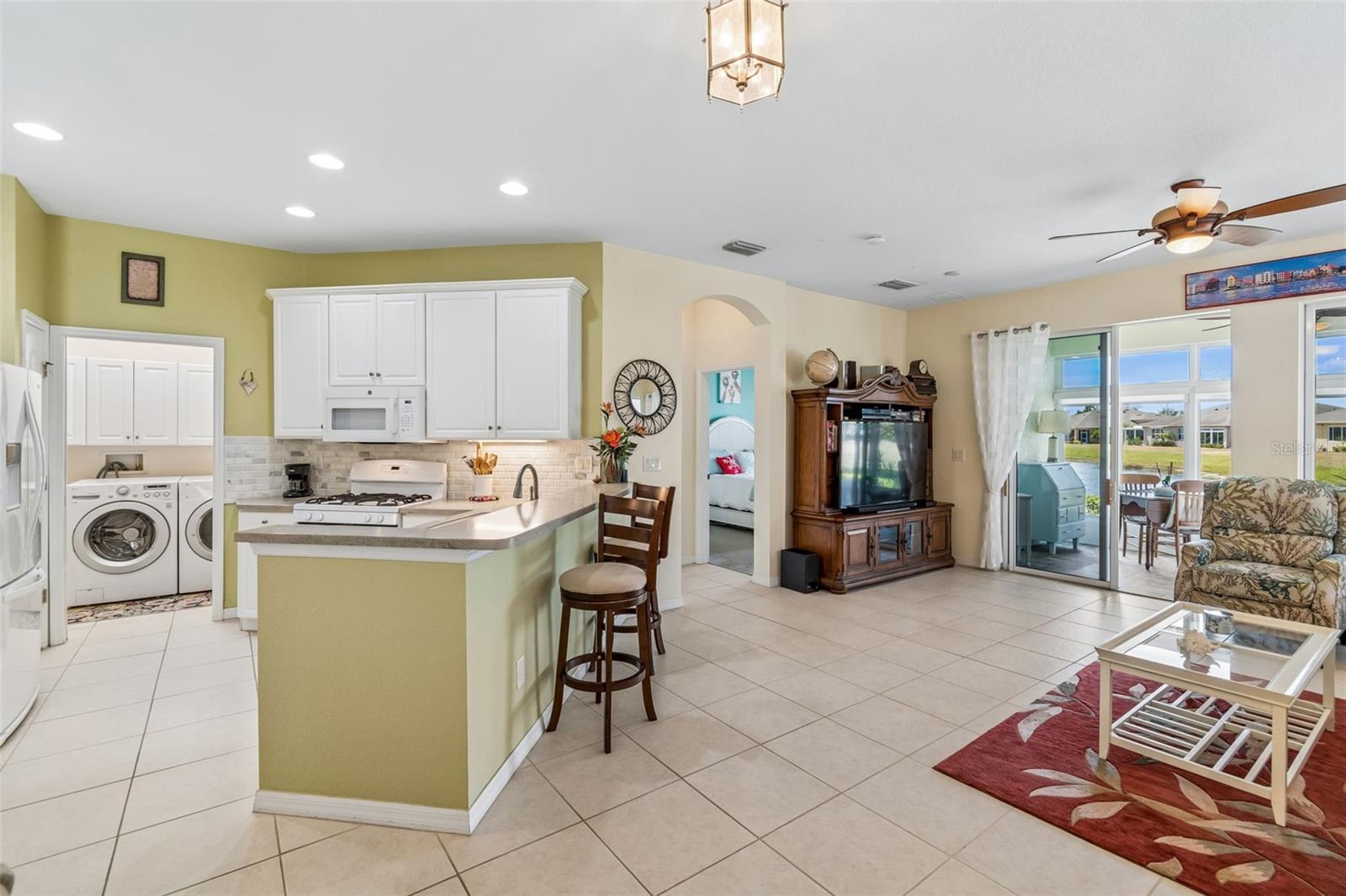 2011 SIFIELD GREENS WAY #71, SUN CITY CENTER, FL — photo 15